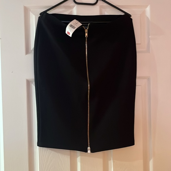 Skirt - Picture 2 of 2